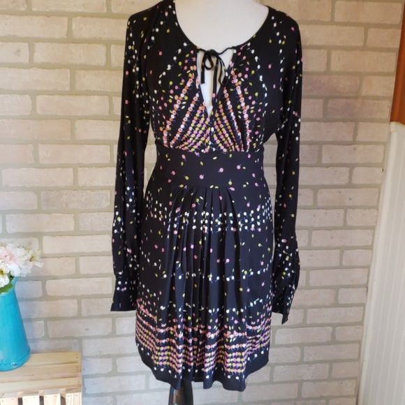 Free People Dresses & Skirts - Free People Keyhole Open back Long Sleeve Dress